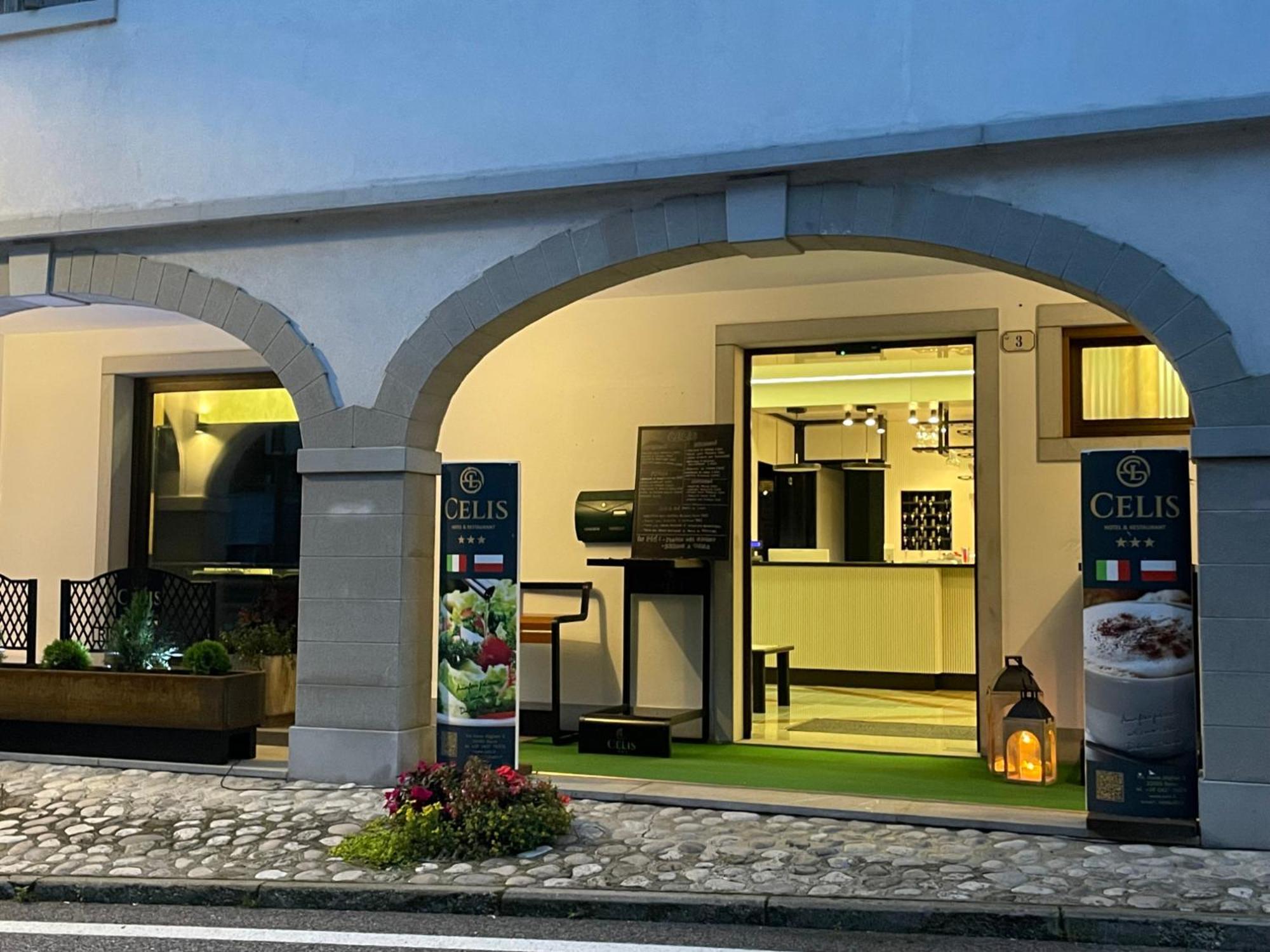 Hotel Celis Barcis Bagian luar foto